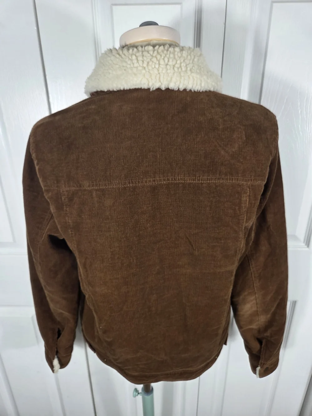 Guess Sherpa Lined Corduroy Trucker Jacket Brown Men's Small